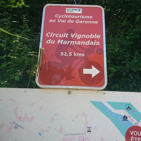Location Meublee Au Milieu D'Un Ecrin De Verdure Aux Vieux Fours Noaillac エクステリア 写真